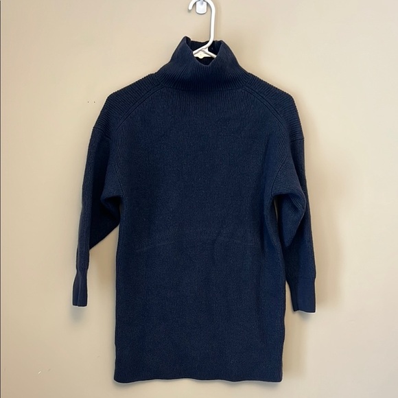 Aritzia Sweaters - Aritzia Babaton Wool Women's Navy Turtleneck Sweater size XS